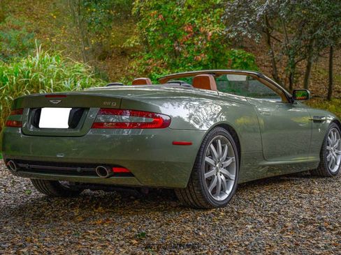 Used 2006 Aston Martin DB9 Volante RWD image 8