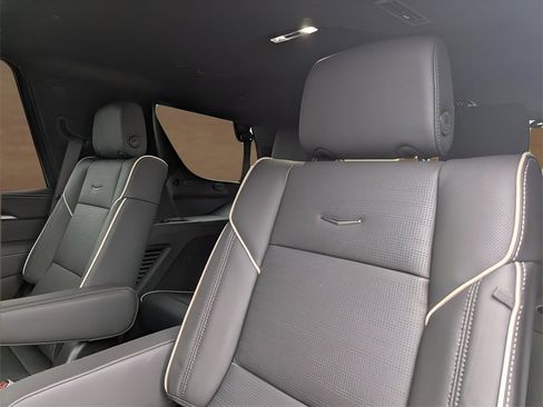 Used 2025 Cadillac Escalade Sport w/ Touring Package image 43