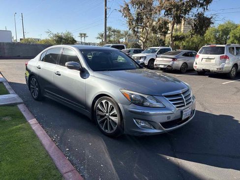 Used 2014 Hyundai Genesis 5.0 R-Spec image 8