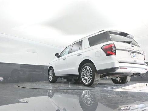 Certified 2023 Ford Expedition Limited image 29