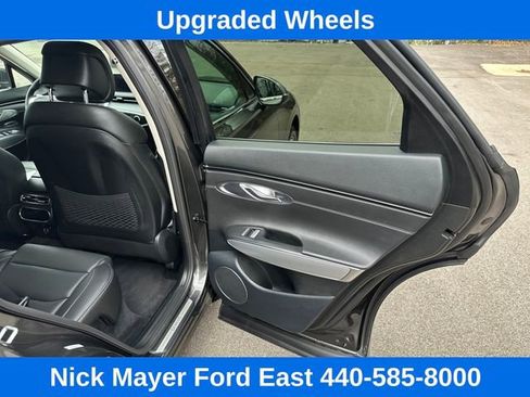 Used 2025 Genesis GV70 2.5T w/ Select Package AWD/4WD image 26