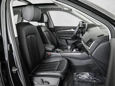 Certified 2023 Audi Q5 2.0T Premium w/ Convenience Package AWD/4WD image 22