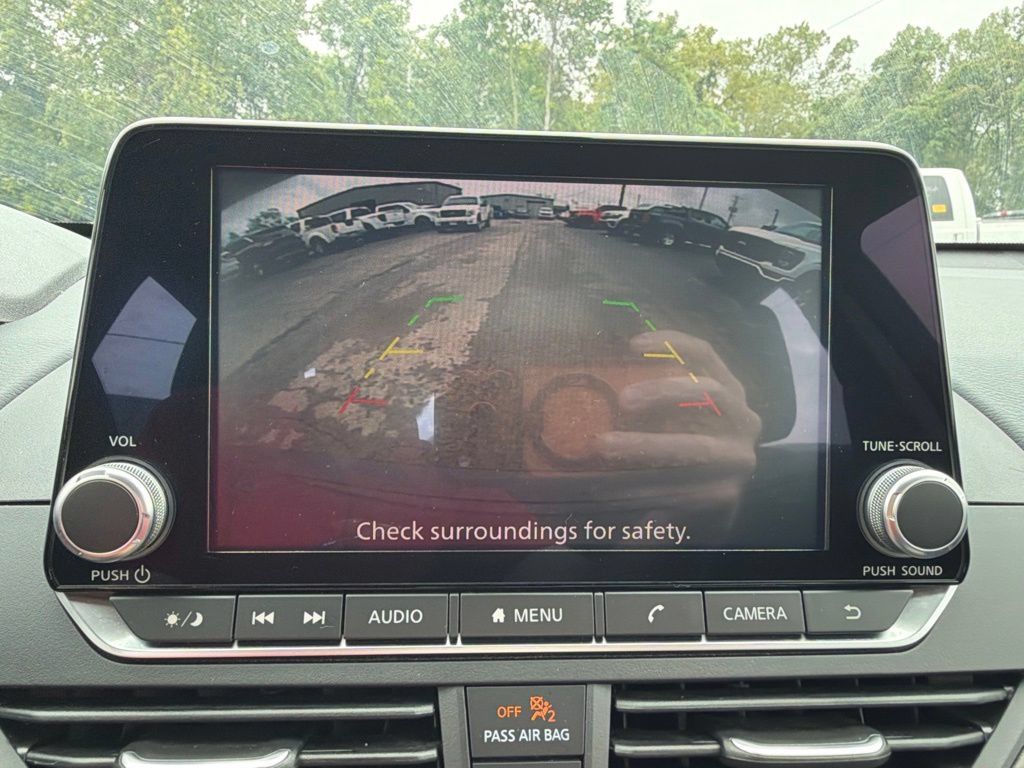 Used 2025 Nissan Altima 2.5 SV FWD image 28