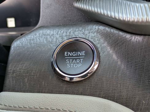 Used 2025 Ford Explorer Platinum w/ Ultimate Package image 32