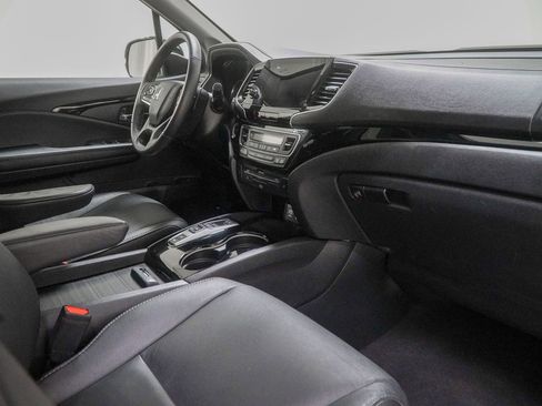 Used 2022 Honda Pilot Touring image 41