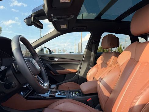 Used 2022 Audi Q5 2.0T Premium Plus w/ Premium Plus Package image 10