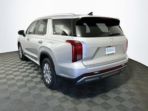 Used 2024 Hyundai Palisade SEL FWD image 6