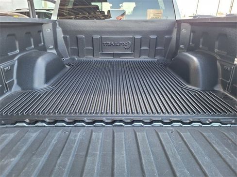 Used 2025 Chevrolet Silverado 1500 LT image 19