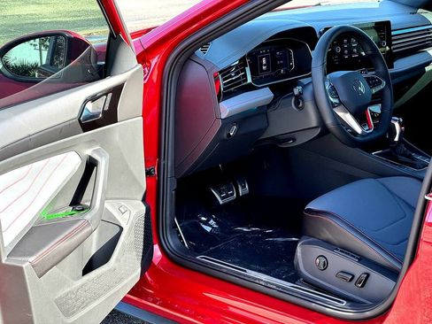 New 2026 Volkswagen Jetta GLI Autobahn FWD image 10
