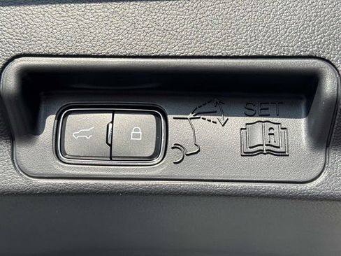 New 2026 Ford Explorer Active w/ Active Comfort Package image 14