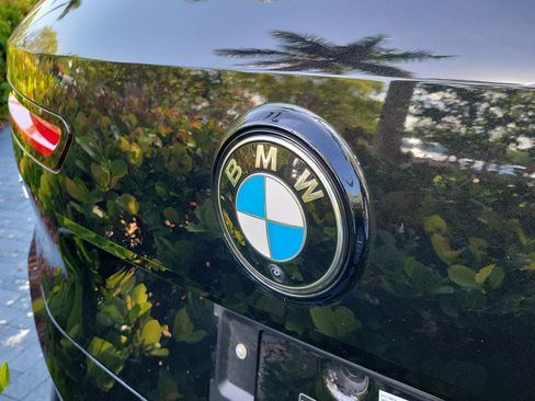 Certified 2026 BMW iX xDrive45 w/ Premium Package AWD/4WD image 7