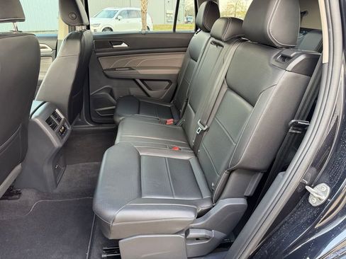 Used 2023 Volkswagen Atlas SE image 14