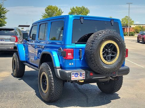 Used 2022 Jeep Wrangler Unlimited Rubicon AWD/4WD image 4