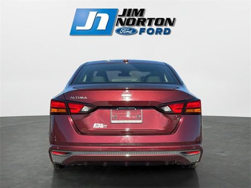 Used 2025 Nissan Altima 2.5 SV image 4