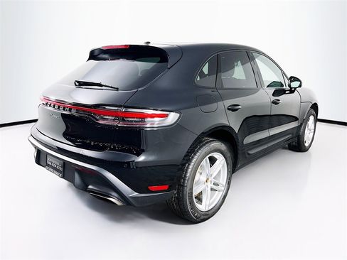 New 2026 Porsche Macan image 9