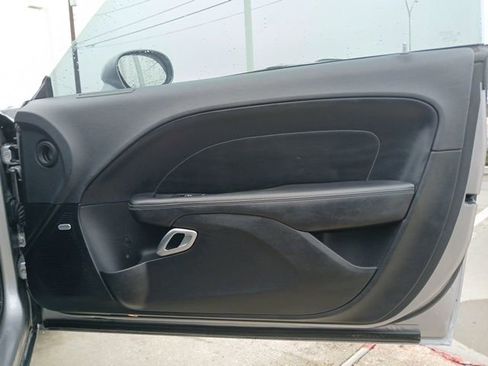 Used 2016 Dodge Challenger SXT Plus image 9