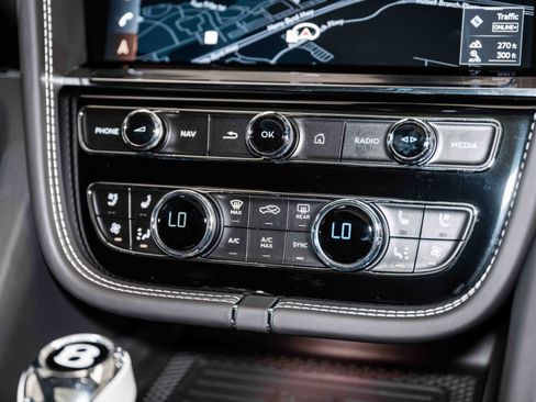 Used 2024 Bentley Bentayga S V8 image 36