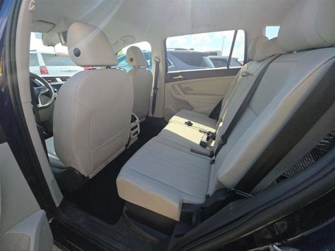 Used 2022 Volkswagen Tiguan SE AWD/4WD image 7