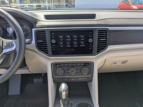 Used 2021 Volkswagen Atlas SE AWD/4WD image 17