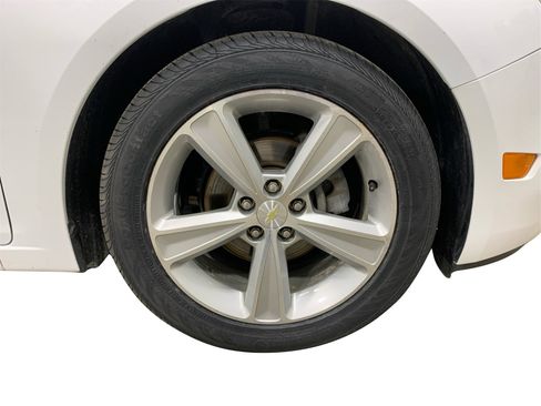 Used 2016 Chevrolet Cruze LT image 22