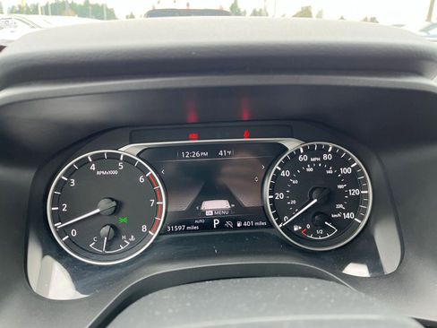 Used 2025 Nissan Rogue SV image 10