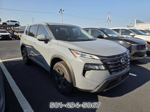 Certified 2026 Nissan Rogue SV w/ Cold Weather Package FWD image 3