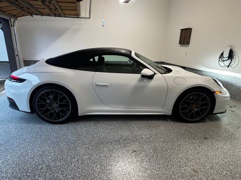 Used 2025 Porsche 911 Carrera RWD image 2