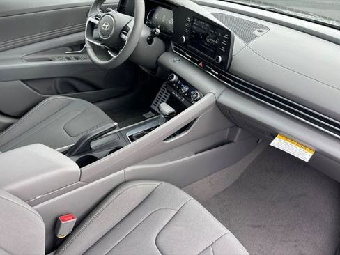New 2026 Hyundai Elantra Sport image 12