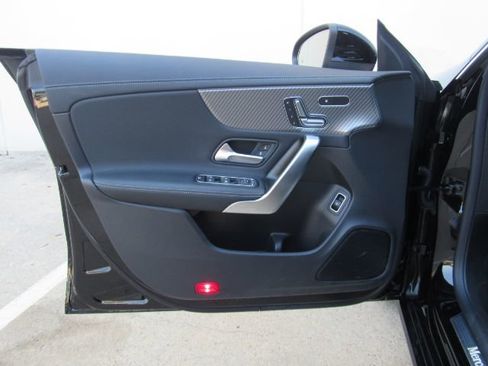 Used 2024 Mercedes-Benz CLA 250 CLA w/ Exclusive Package image 11