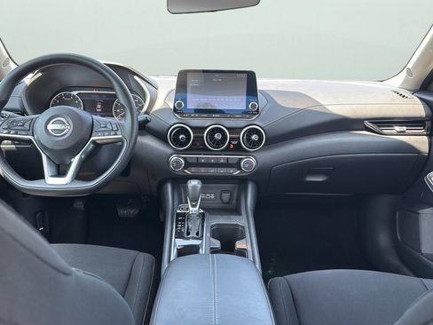 Used 2025 Nissan Sentra SV FWD image 21