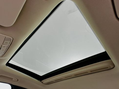 Used 2021 Mercedes-Benz C 300 Sedan image 26