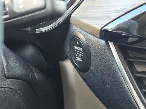 Used 2020 Ford Escape Titanium image 34