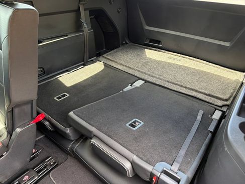 Used 2023 Volkswagen Atlas SE FWD image 35