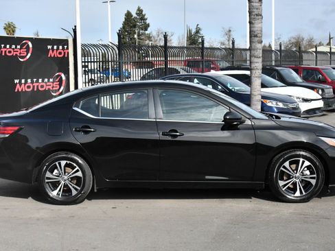 Used 2023 Nissan Sentra SV image 9