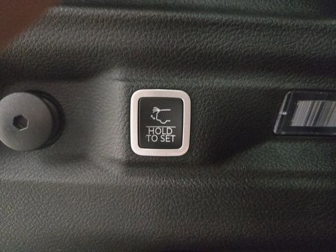 New 2026 Jeep Grand Cherokee L 4WD image 15