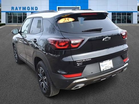 Used 2025 Chevrolet TrailBlazer ACTIV w/ Convenience Package FWD image 6