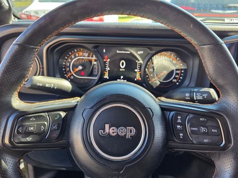 Used 2024 Jeep Gladiator Mojave w/ Safety Group image 26