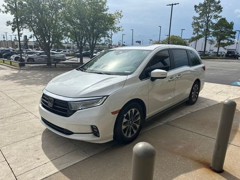Used 2021 Honda Odyssey EX-L image 3