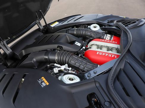 Certified 2025 Ferrari Purosangue image 51