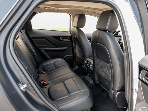 Used 2018 Jaguar F-PACE Prestige AWD/4WD image 33