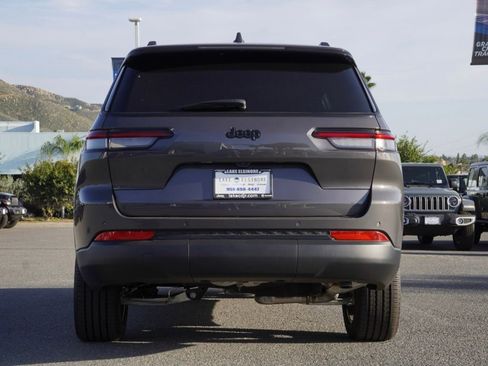New 2025 Jeep Grand Cherokee L Altitude image 5