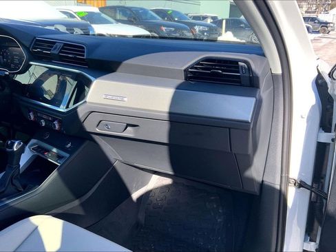 Used 2023 Audi Q3 2.0T Premium Plus w/ Premium Plus Package image 18