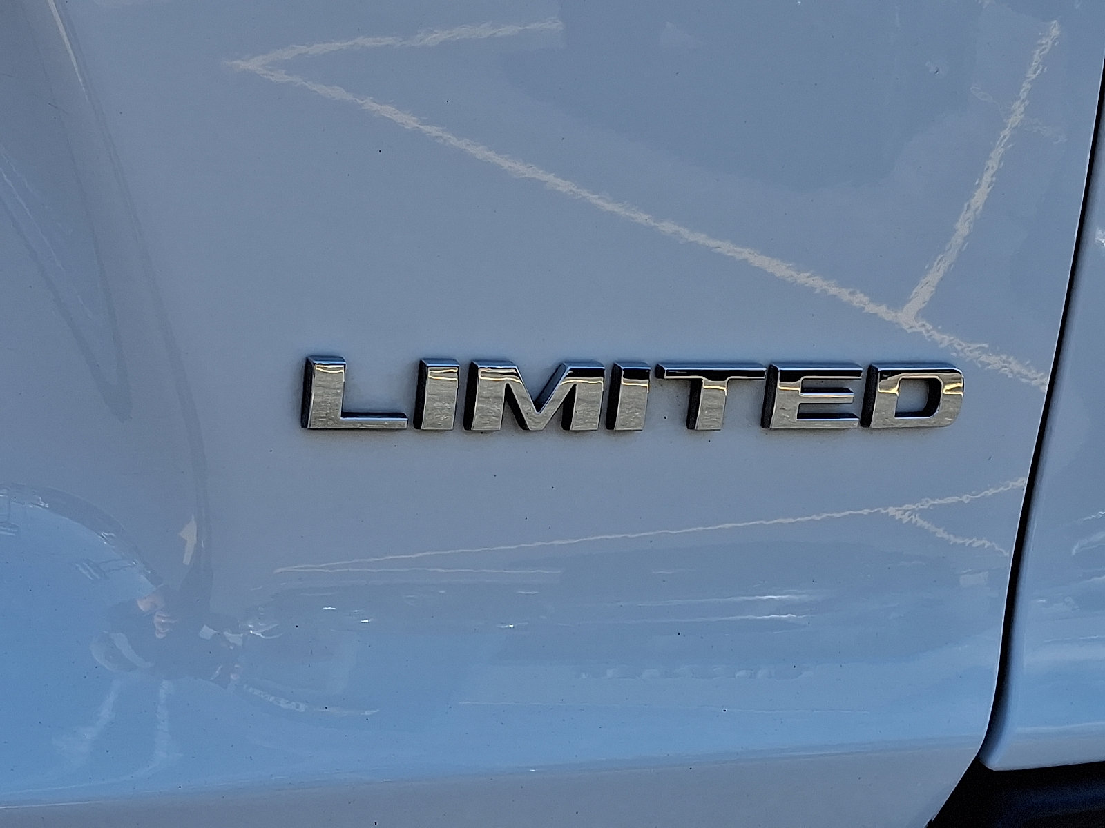 Used 2020 Jeep Cherokee Limited AWD/4WD image 30