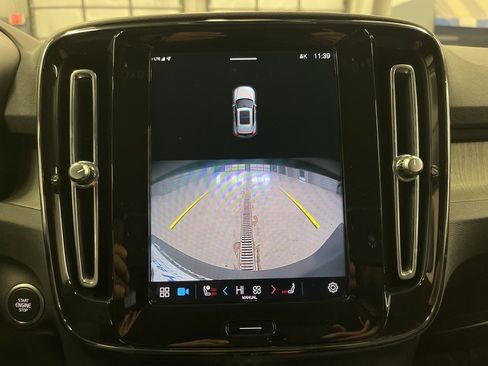 Used 2023 Volvo XC40 B5 Core w/ Protection Package Premier image 20