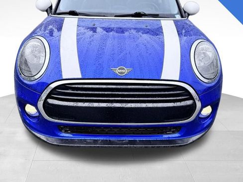 Used 2019 MINI Cooper 2-Door Hardtop w/ Storage Package image 2