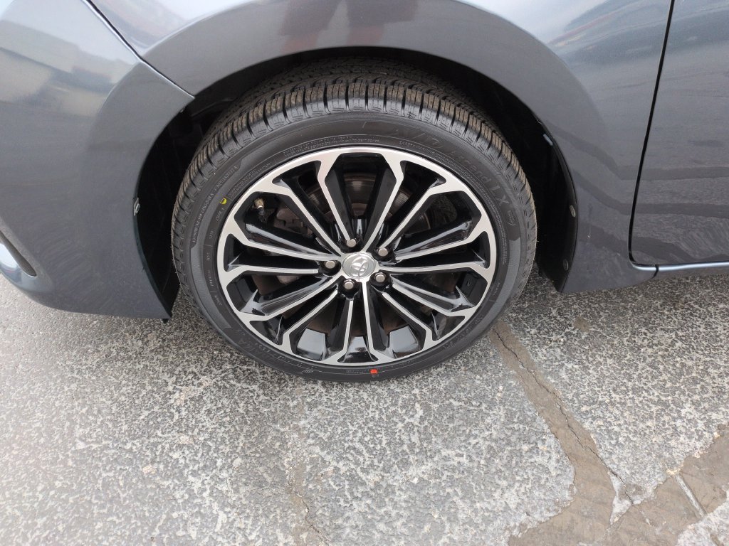 Used 2015 Toyota Corolla S FWD image 27