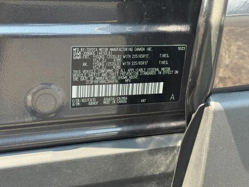 Used 2024 Toyota RAV4 XLE AWD/4WD image 31