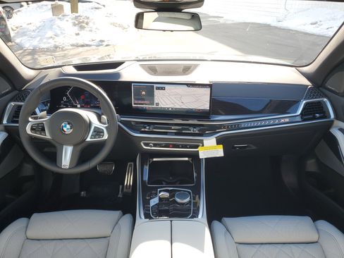 New 2026 BMW X5 xDrive40i w/ M Sport Package AWD/4WD image 21
