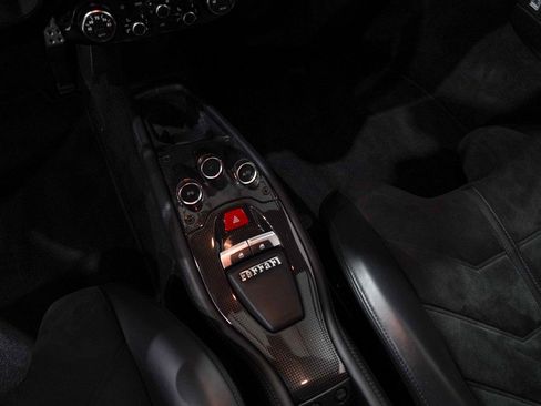 Used 2011 Ferrari 458 Italia Coupe image 12