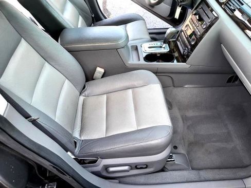 Used 2007 Mercury Montego Premier image 13